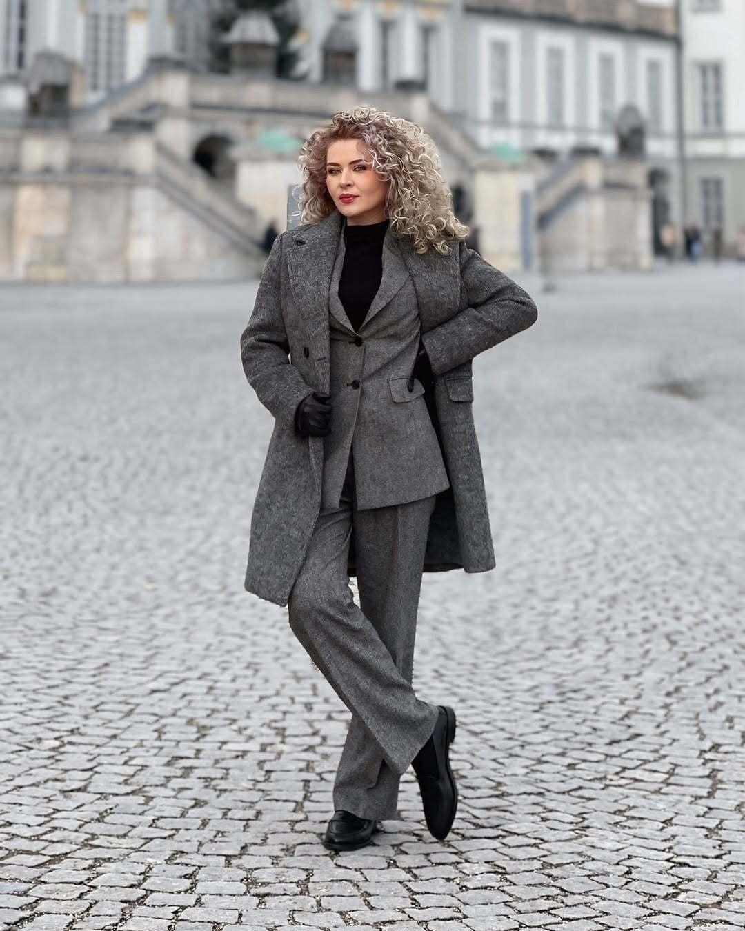 La Donna Italiana a Gennaio 2026: Eleganza Quotidiana, Comfort e Personalità