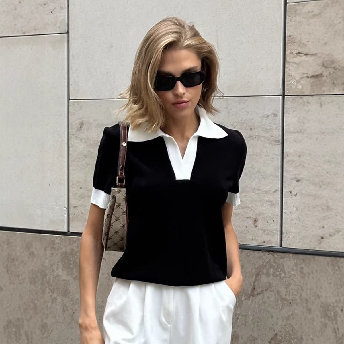 Elegant Commuter Polo-Neck Contrast-Color Loose Knit Top