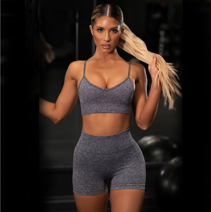 Traje de yoga sexy para mujer, sujetador deportivo con tirantes, traje de fitness