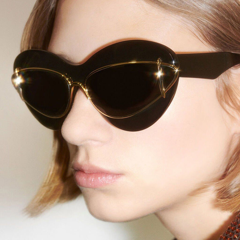 Exaggerated personality, cat eye sunglasses, new fashionable sunglasses, Instagram, internet celebrity, hip-hop sunglasses for women