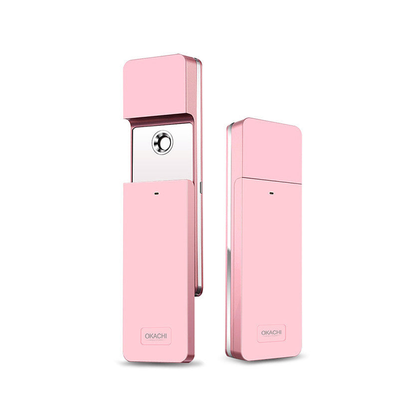 Portable moisturizing spray instrument