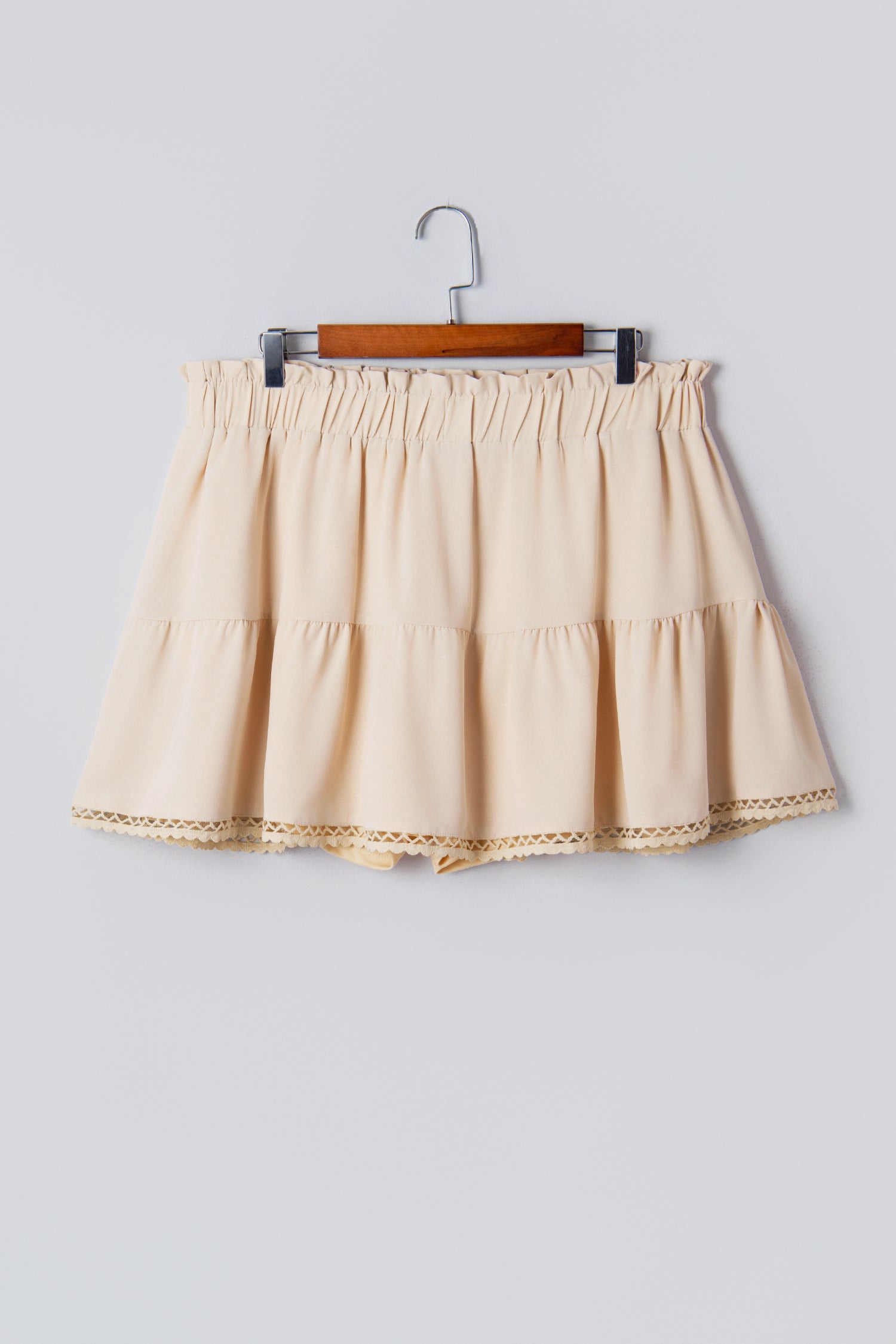 Parchment Plus Size Frilled Elastic Waist Lace Trim Boho Ruffled Shorts