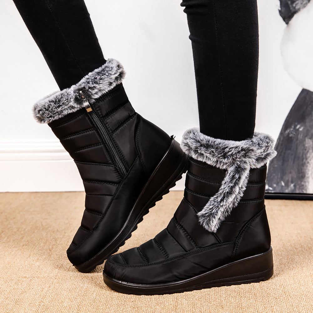 High Top Womens Snow Boots With A Faux Rabbit Fur Collar Side Chain Detailing And Waterproof Design For Maximum Warmth