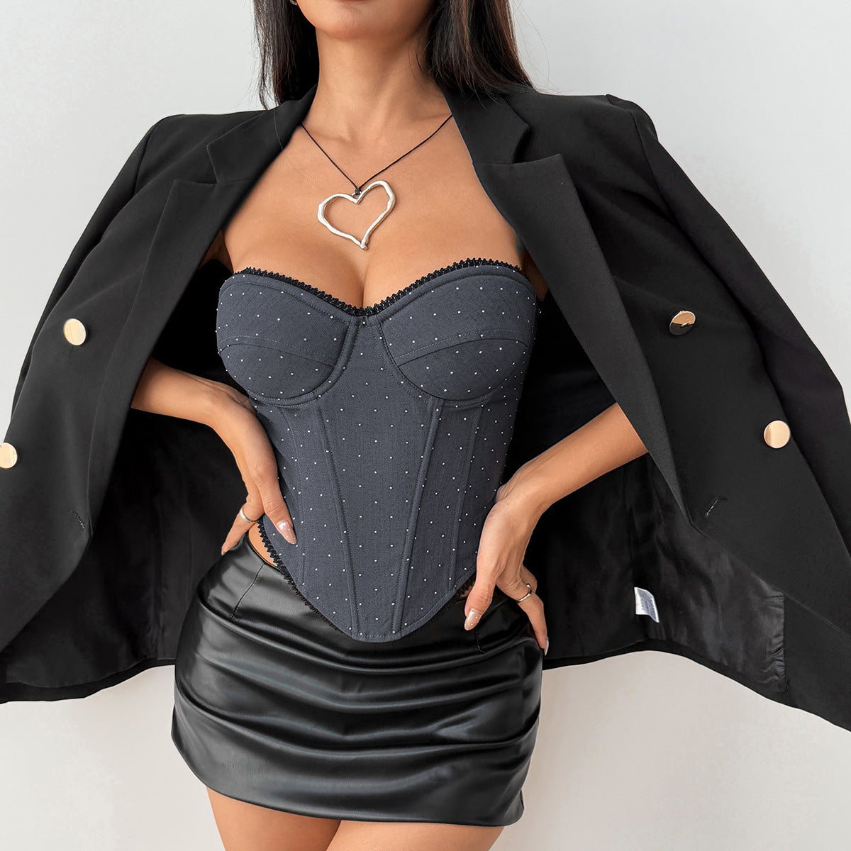 Three-dimensional Decorative Underwire Fishbone Bra Top With A Waist-cinching Design