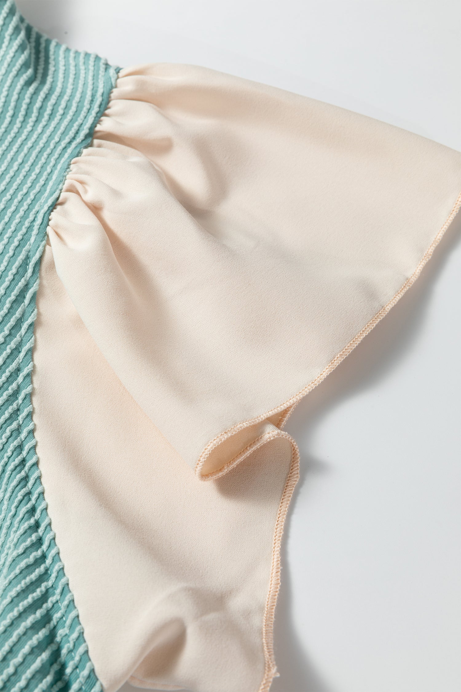 Light Blue Plus Size Contrast Frilled Neckline Ruffled Short Sleeve Ribbed Textured Blouse