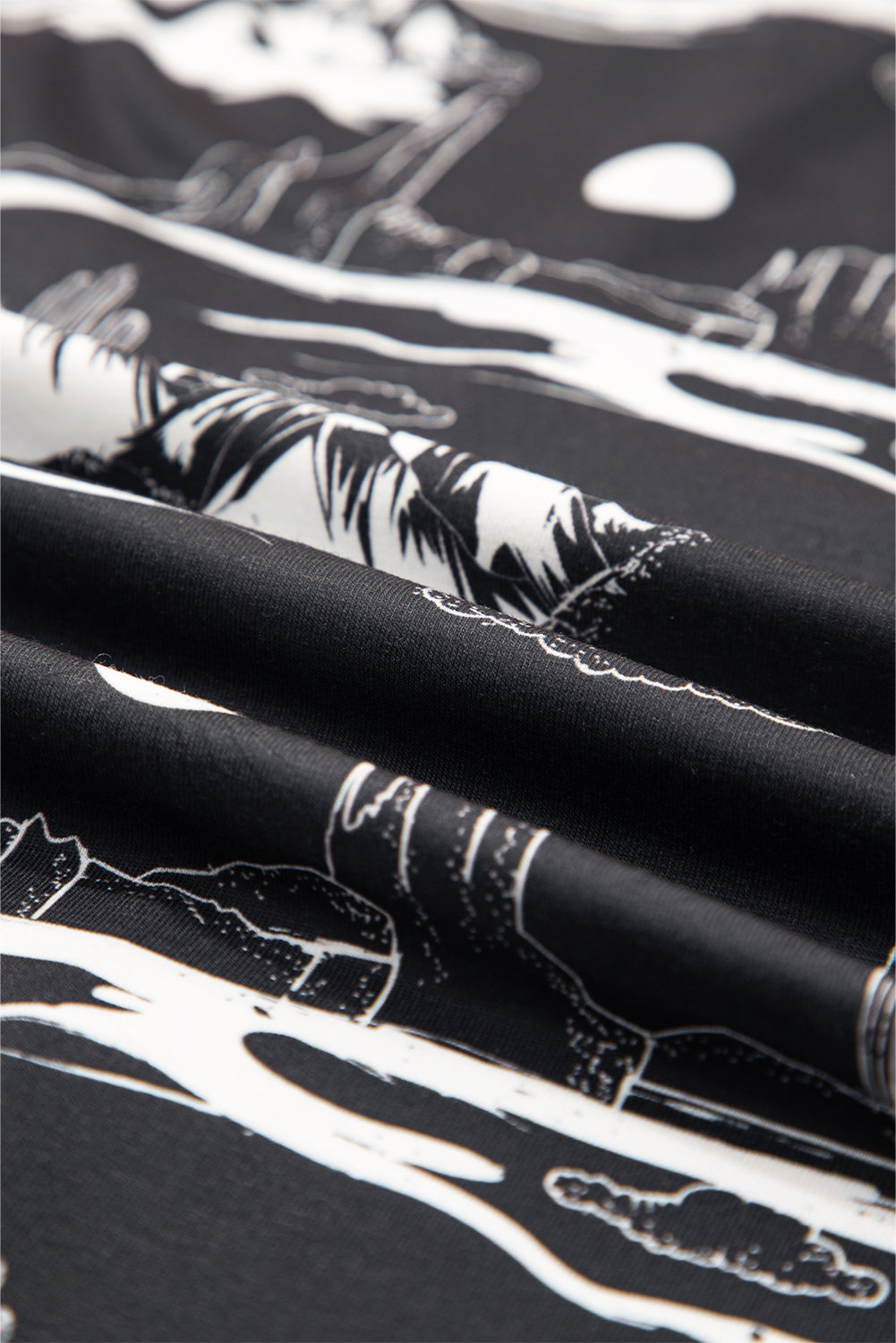 Black Desert Sand Print Short Sleeve Knit Top