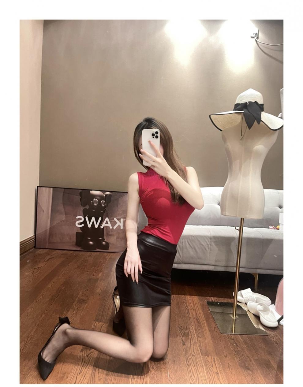 Matte Pu Hip Skirt For Women