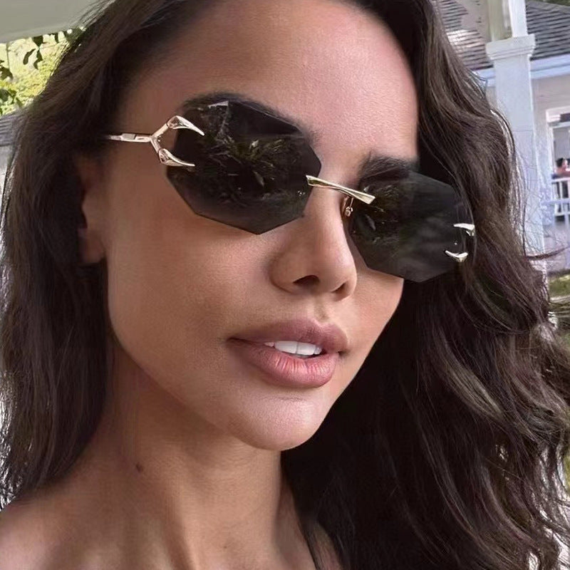 Devil Claw Sunglasses Personality Octagonal Frameless Cutting Edge Fashion Sunshade Sunglasses Concave Design