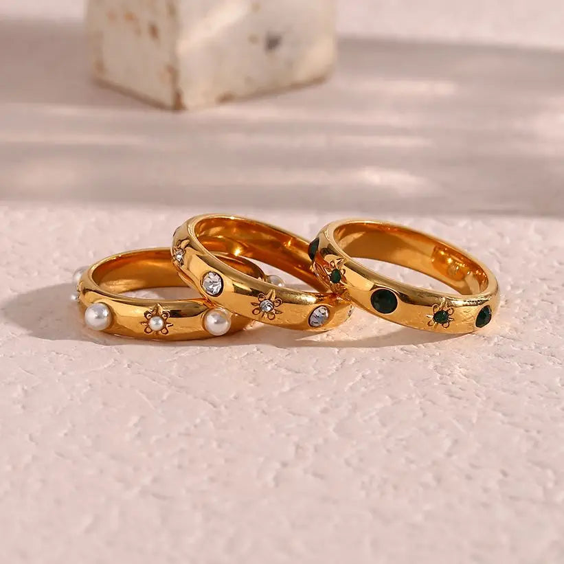 Anelli di perle di zirconi verdi placcati in oro 18 carati per le donne Gioielli in acciaio inossidabile con anello in oro delicato ipoallergenico impermeabile