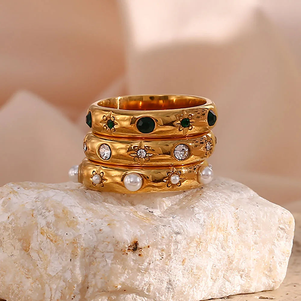 Anelli di perle di zirconi verdi placcati in oro 18 carati per le donne Gioielli in acciaio inossidabile con anello in oro delicato ipoallergenico impermeabile