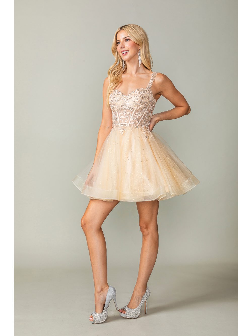 Sparkling A-line Cocktail Dress with Beaded Lace Bodice and Tulle Skirt Homecoming Dress