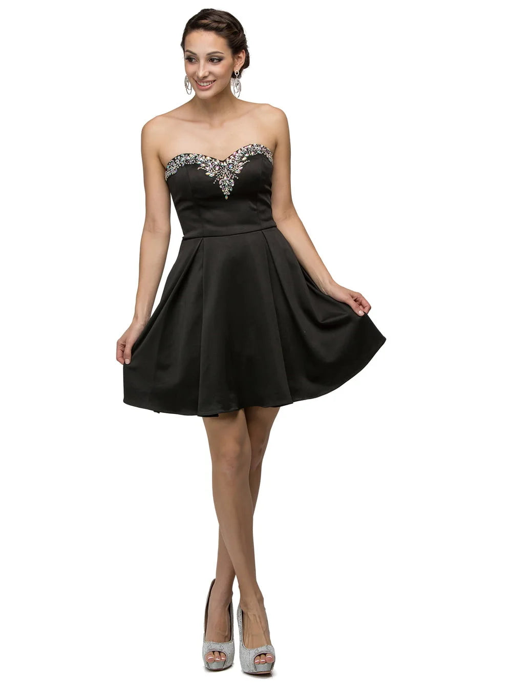 Sweetheart Neckline Dress with Crystal Embellishments and Flowing A-line Skirt Homecoming Dress