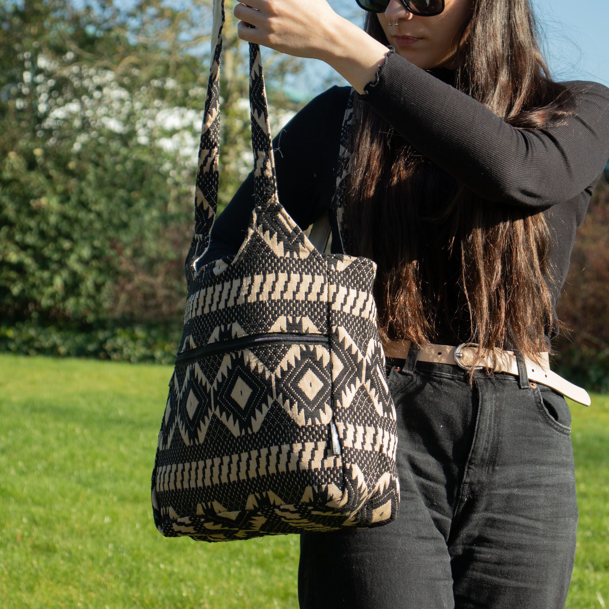 Nomad Sari Jacquard Natural Wander Muse Bags - Desert Loom