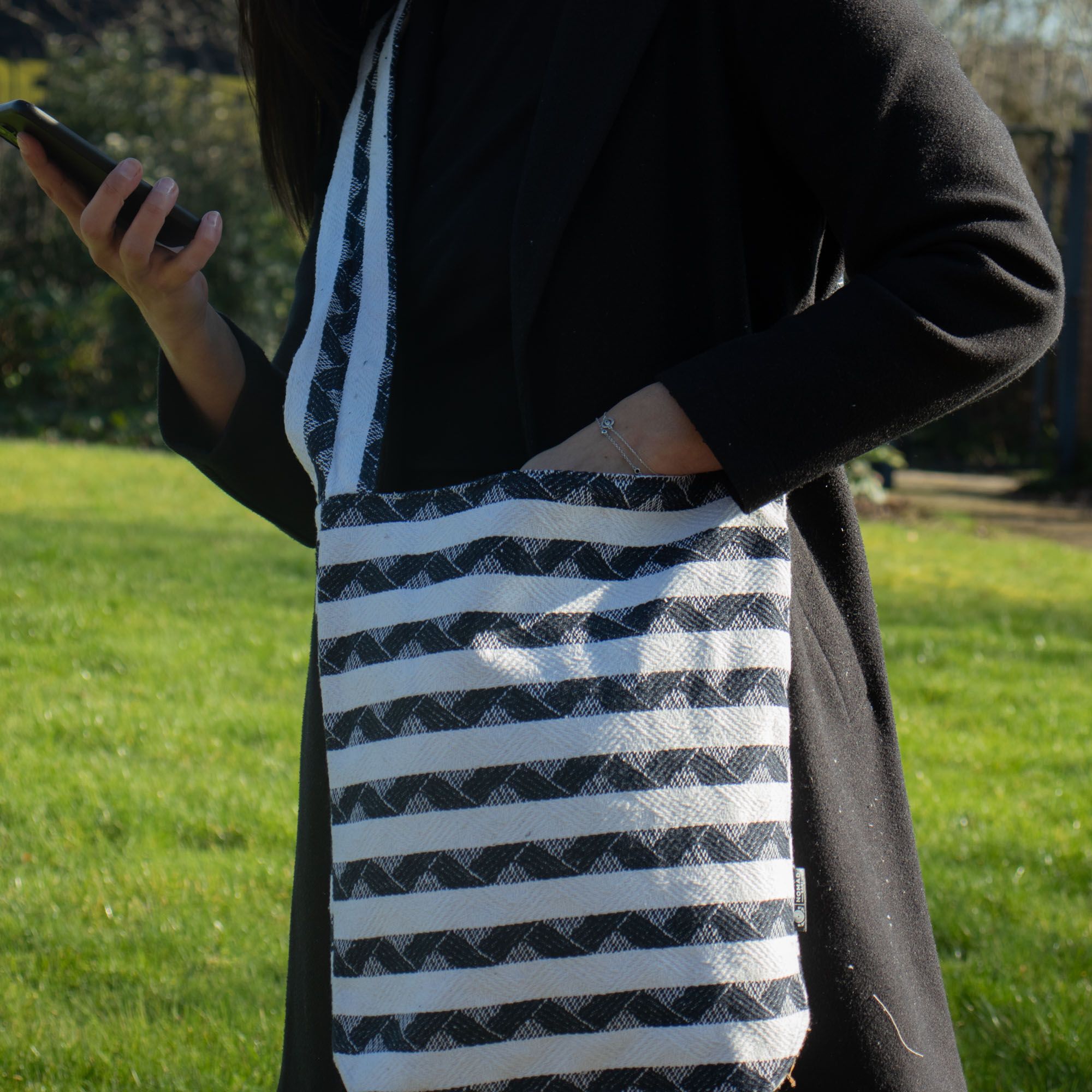 Nomad Sari Jacquard Natural Nomad Carryall Bags - Atlas Nomad