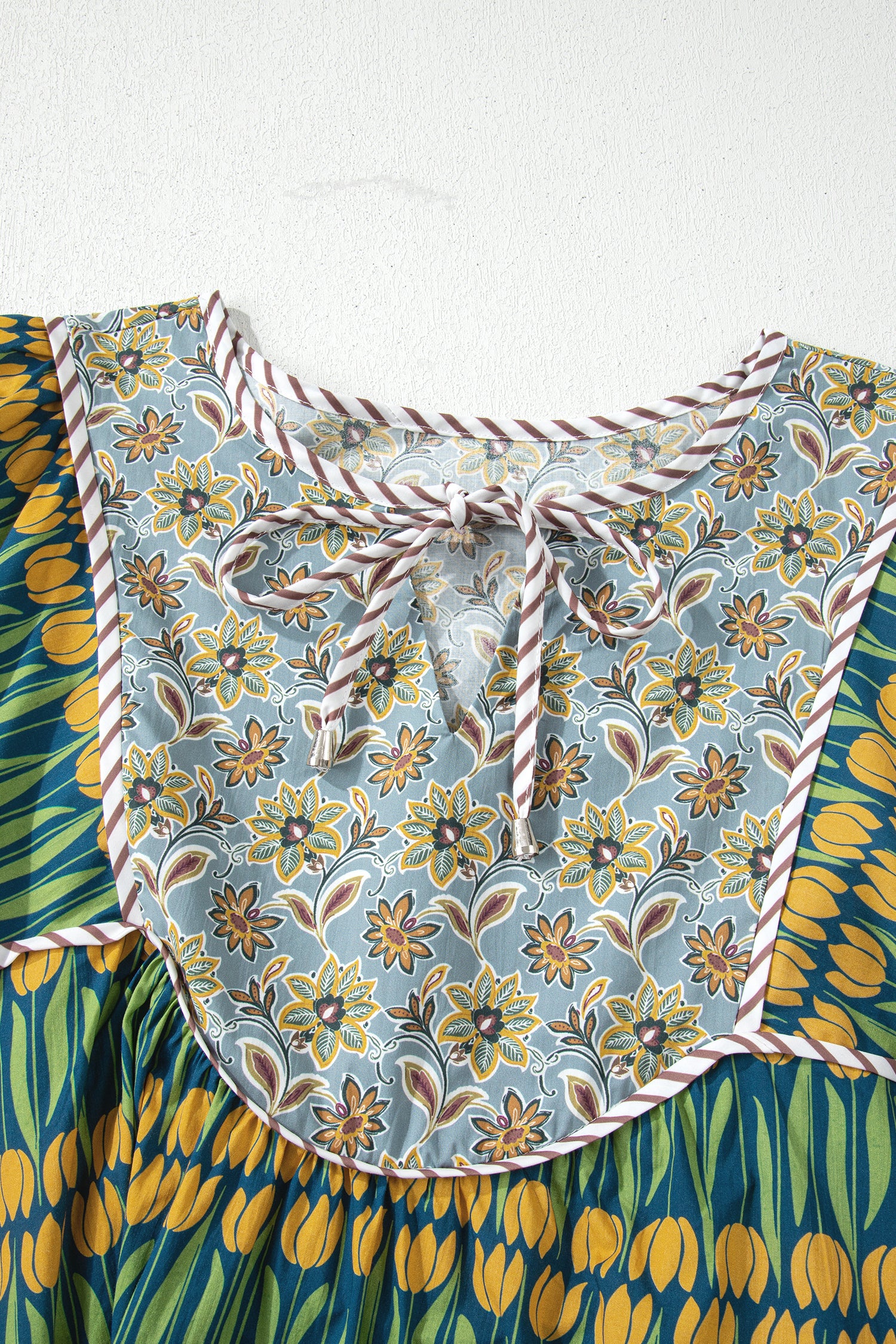 Green Plus Size Mixed Floral Print Striped Trim Loose Mini Dress