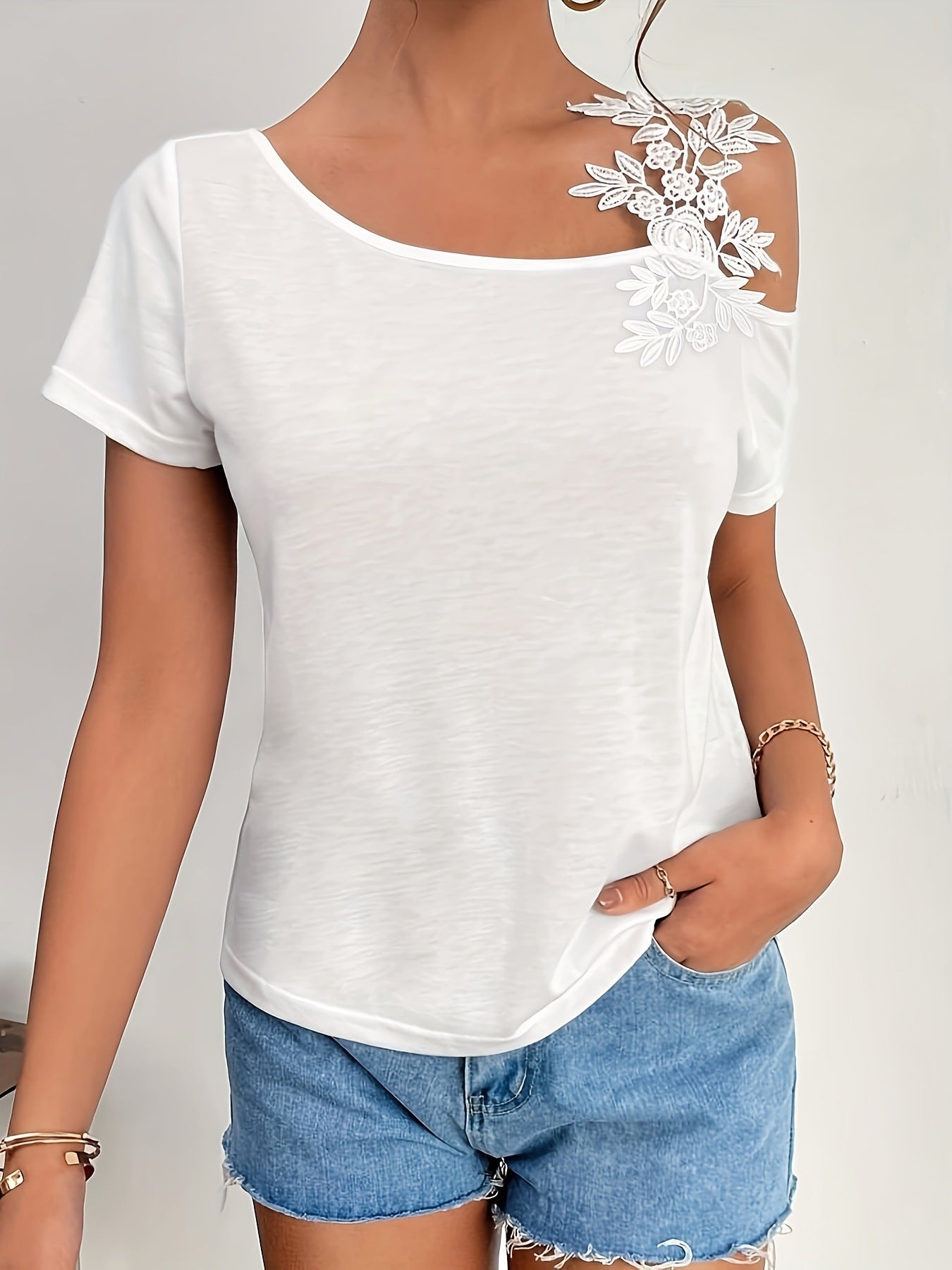 New Solid Color Stitching Fashion Lace T-shirt Women's Top