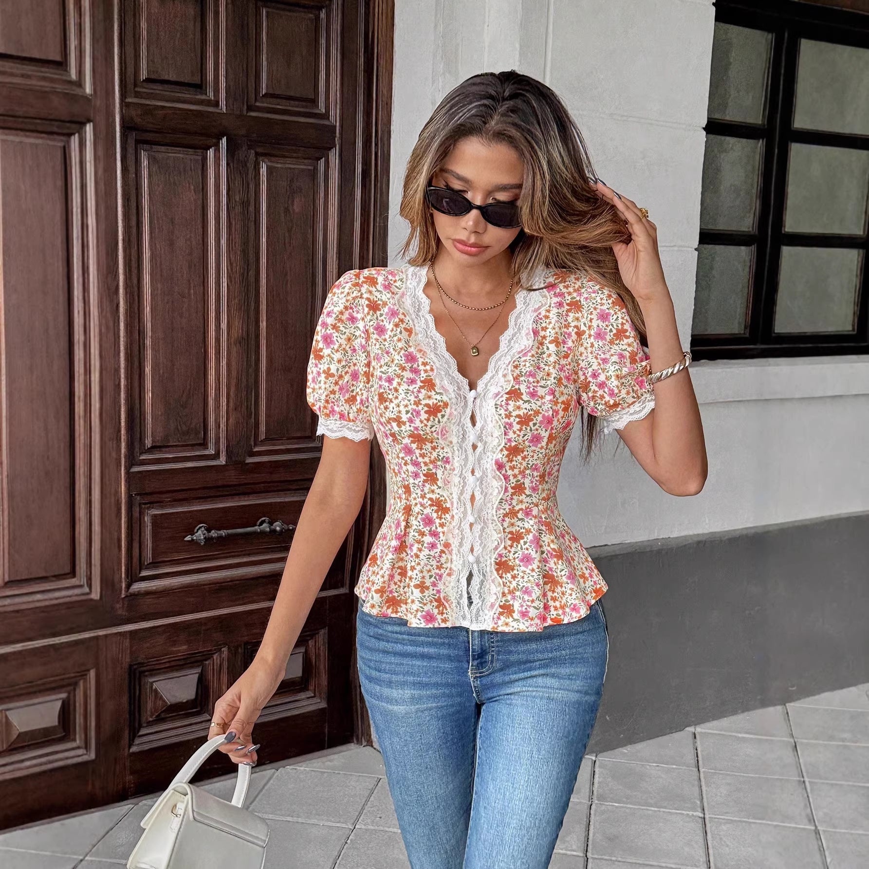 Womens High-End Romantic Printed Lace-trimmed V-neck Defined-waist Ruffle Hem Top