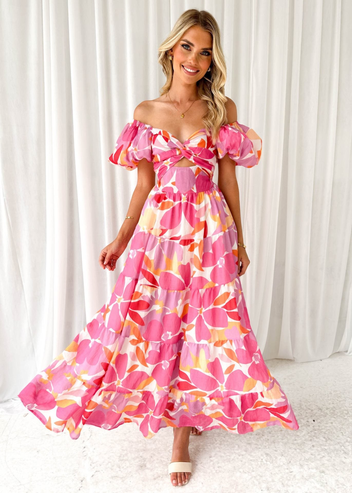 Elegant Figure-flattering High-end Dress With A Flared Silhouette Floral Print And Puffed Sleeves