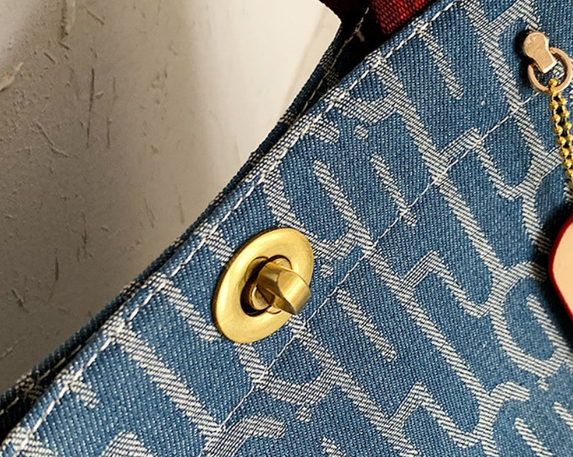 Canvas Large Capacity Shoulder Messenger Bag