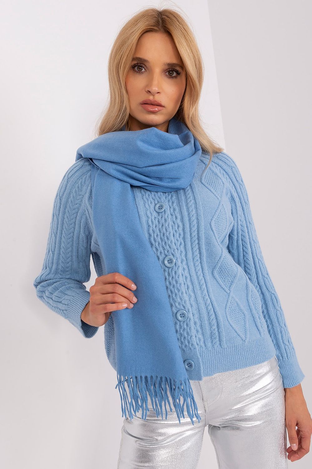 Shawl model 187615 AT