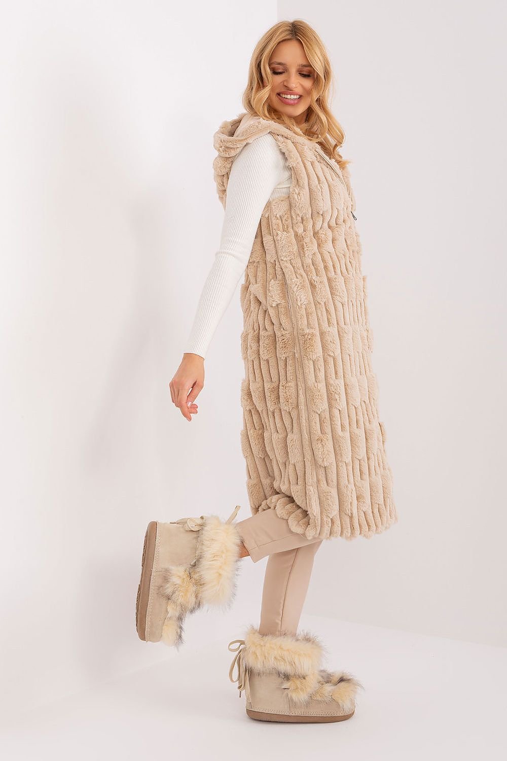 Gilet model 200522 AT