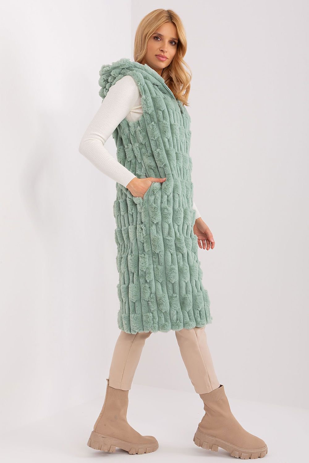 Gilet model 200522 AT