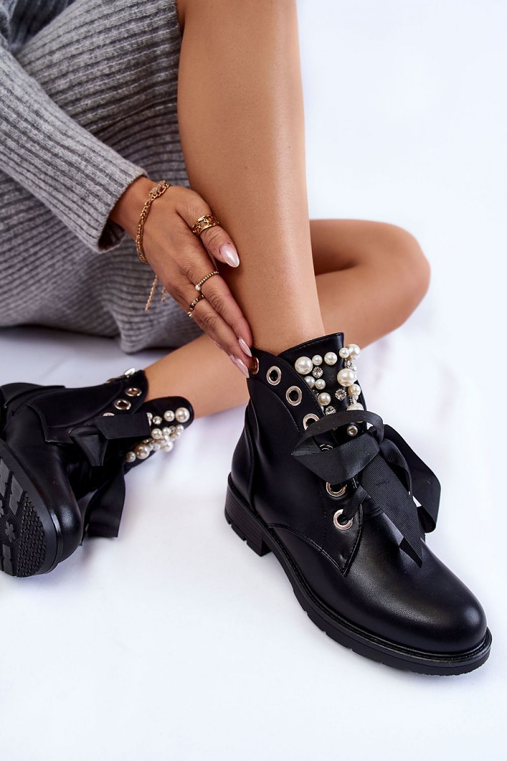 Boots model 191054 Step in style