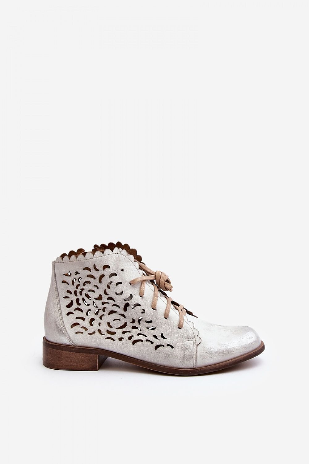 Boots model 191869 Step in style