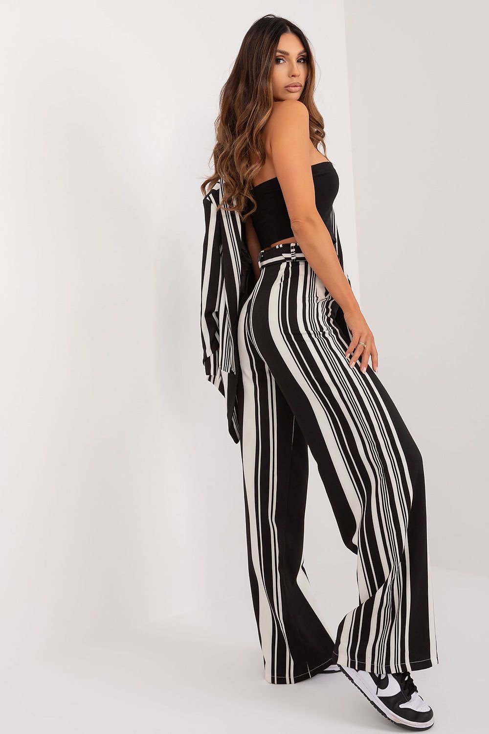 Women trousers model 197040 Italy Moda