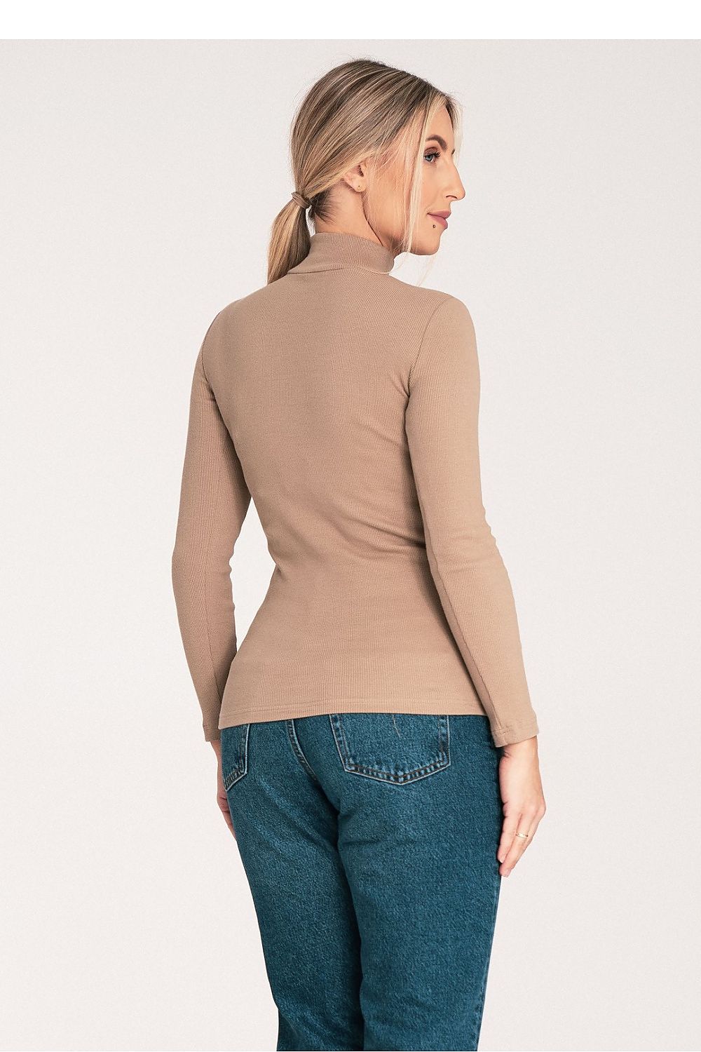 Turtleneck model 203357 Figl
