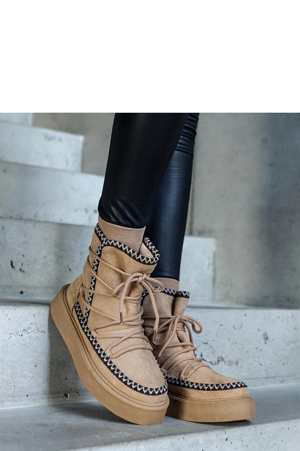 Trapper shoes model 204705 Solea