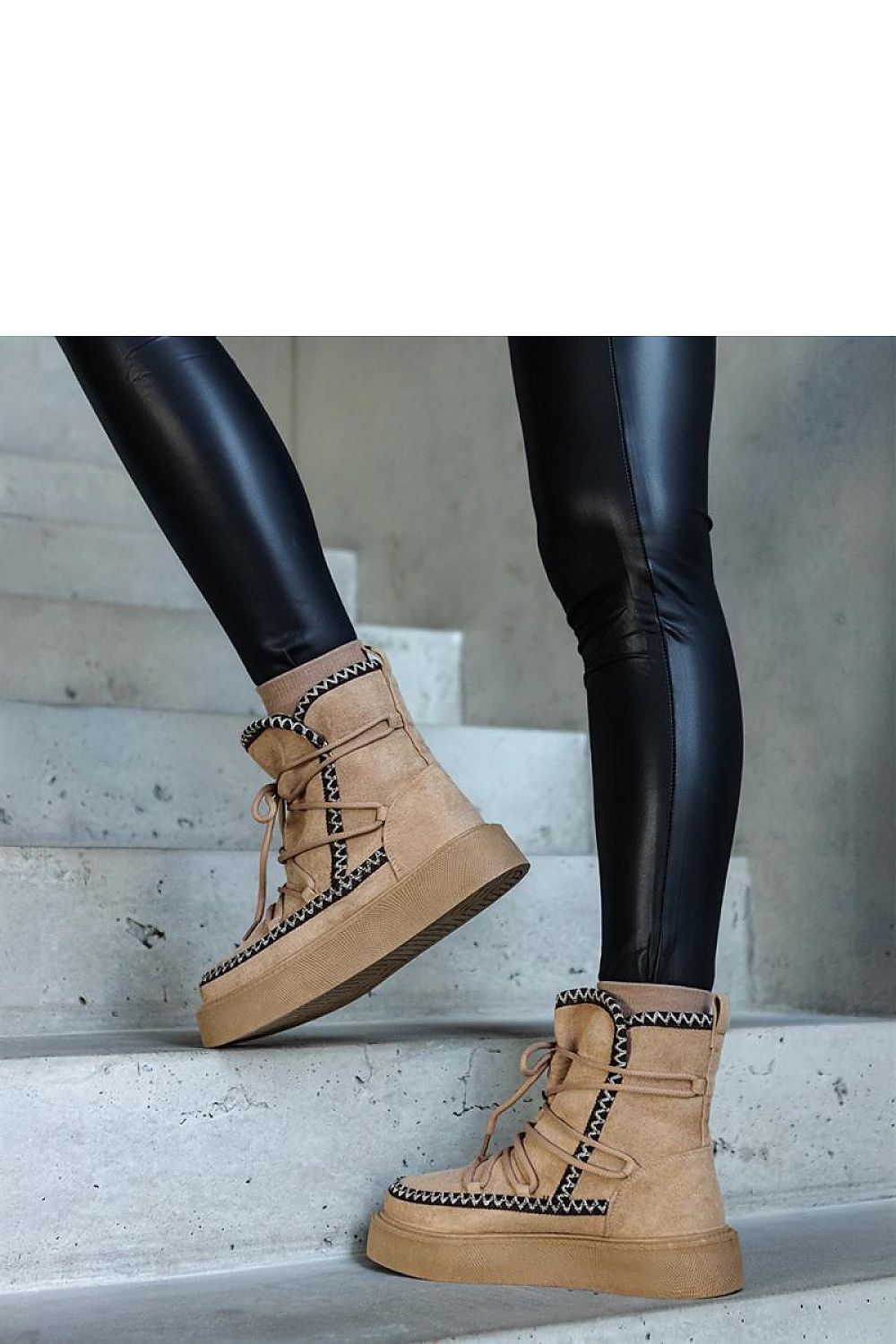 Trapper shoes model 204705 Solea