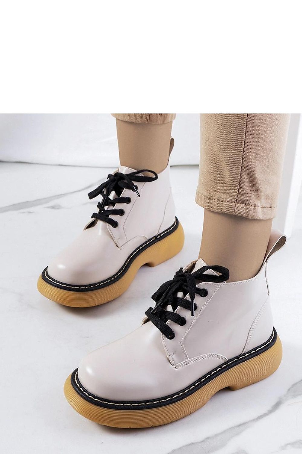 Boots model 205903 Solea