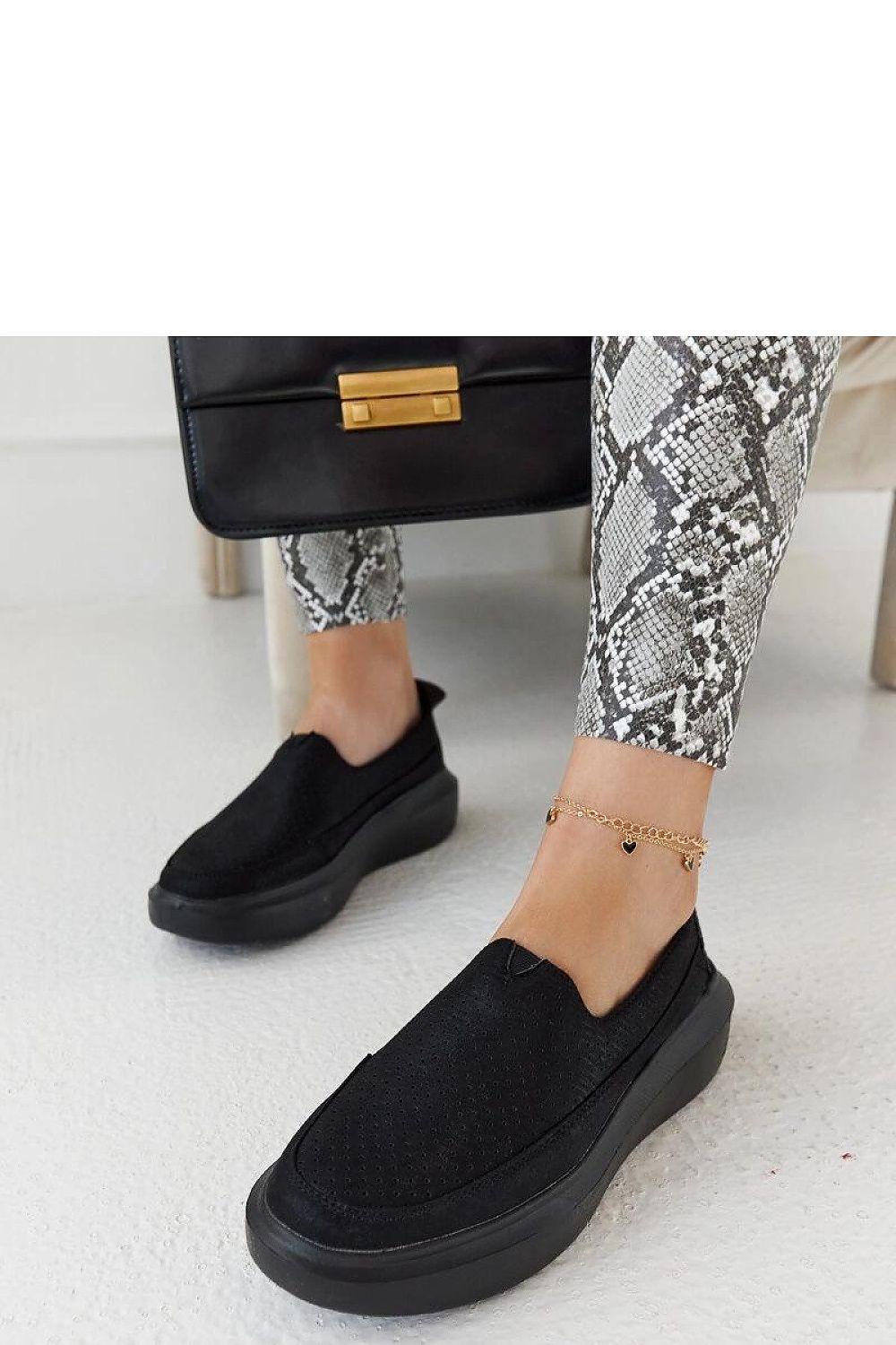 Half shoes model 206474 Solea