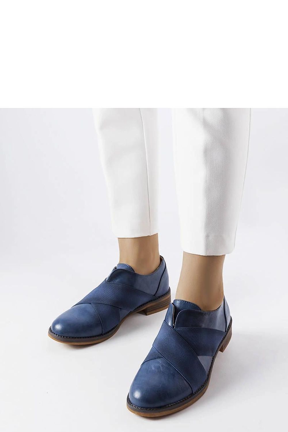 Half shoes model 207053 Solea