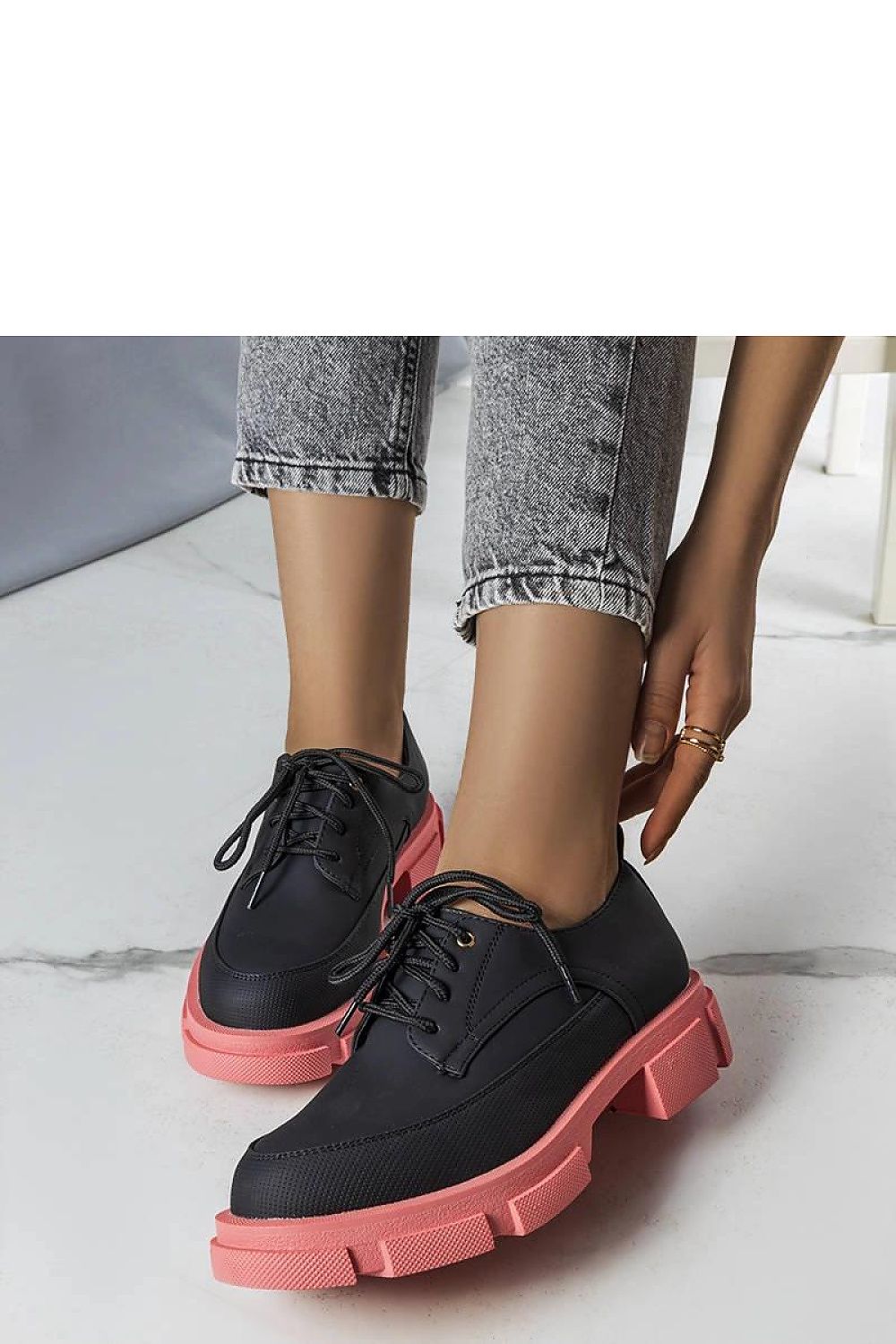 Half shoes model 207090 Solea