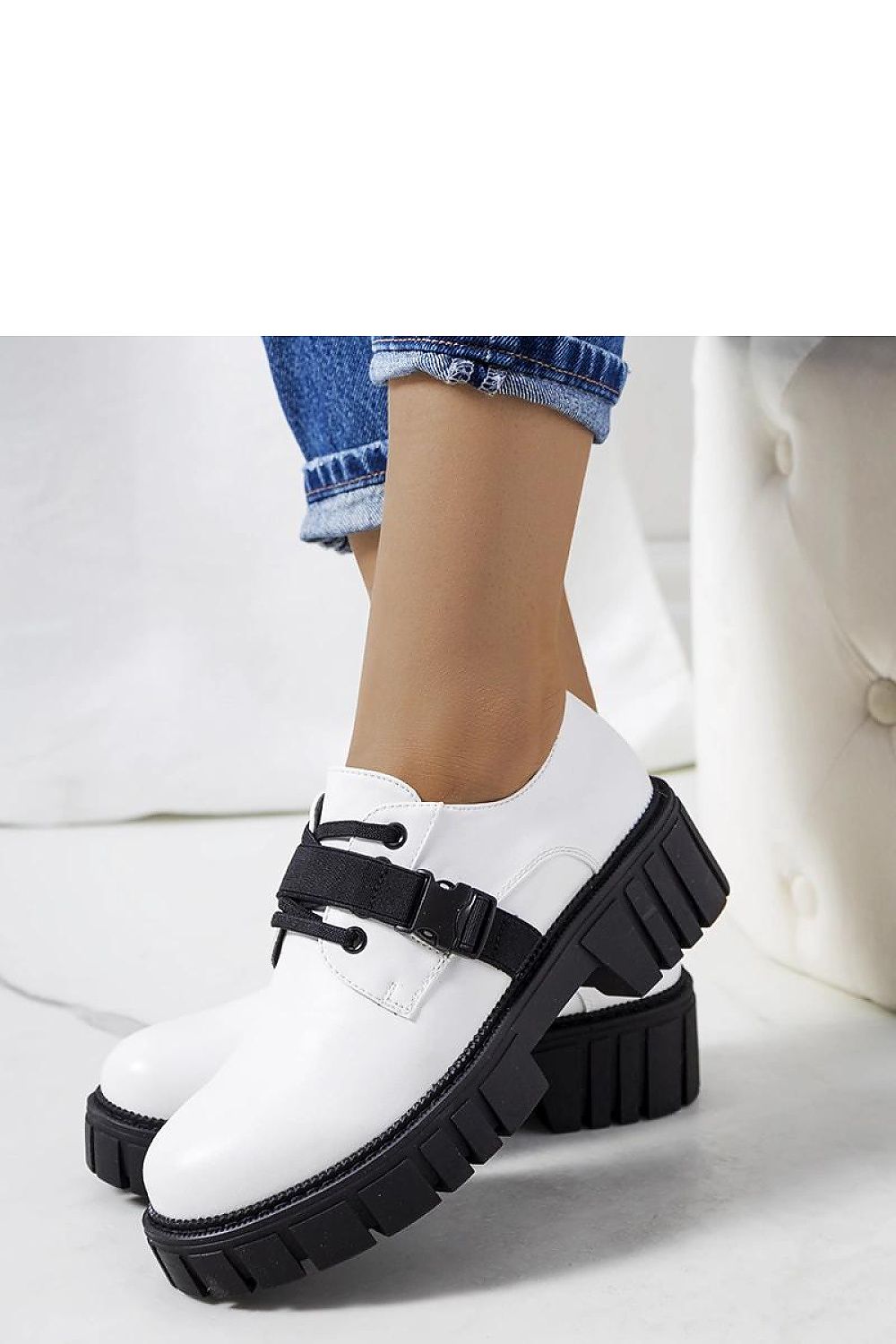 Half shoes model 207101 Solea