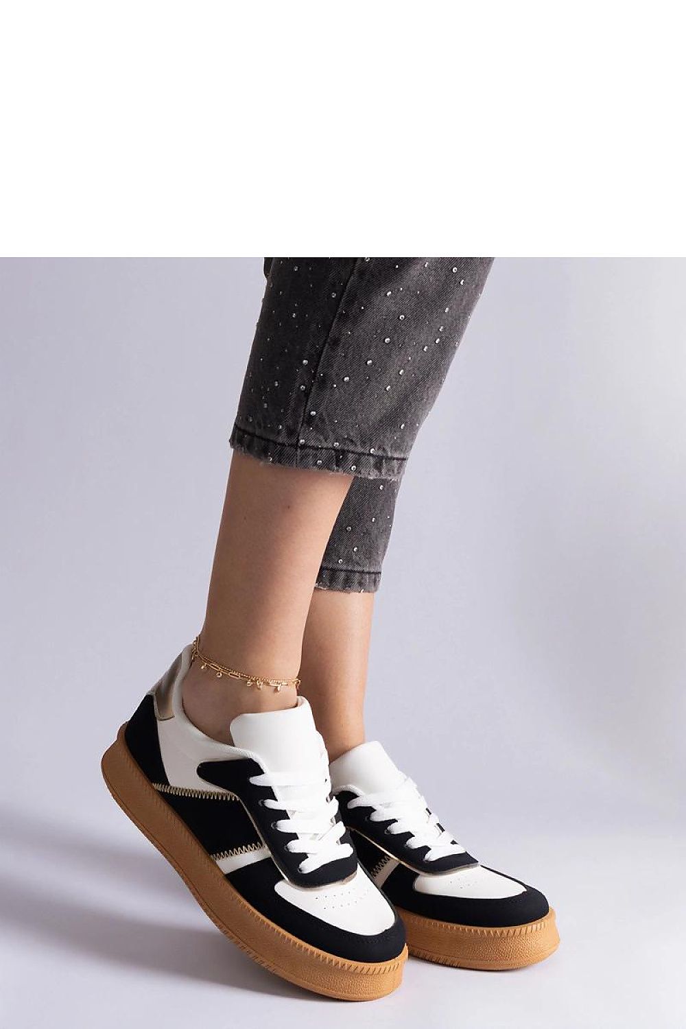 Sneakers model 207185 Solea