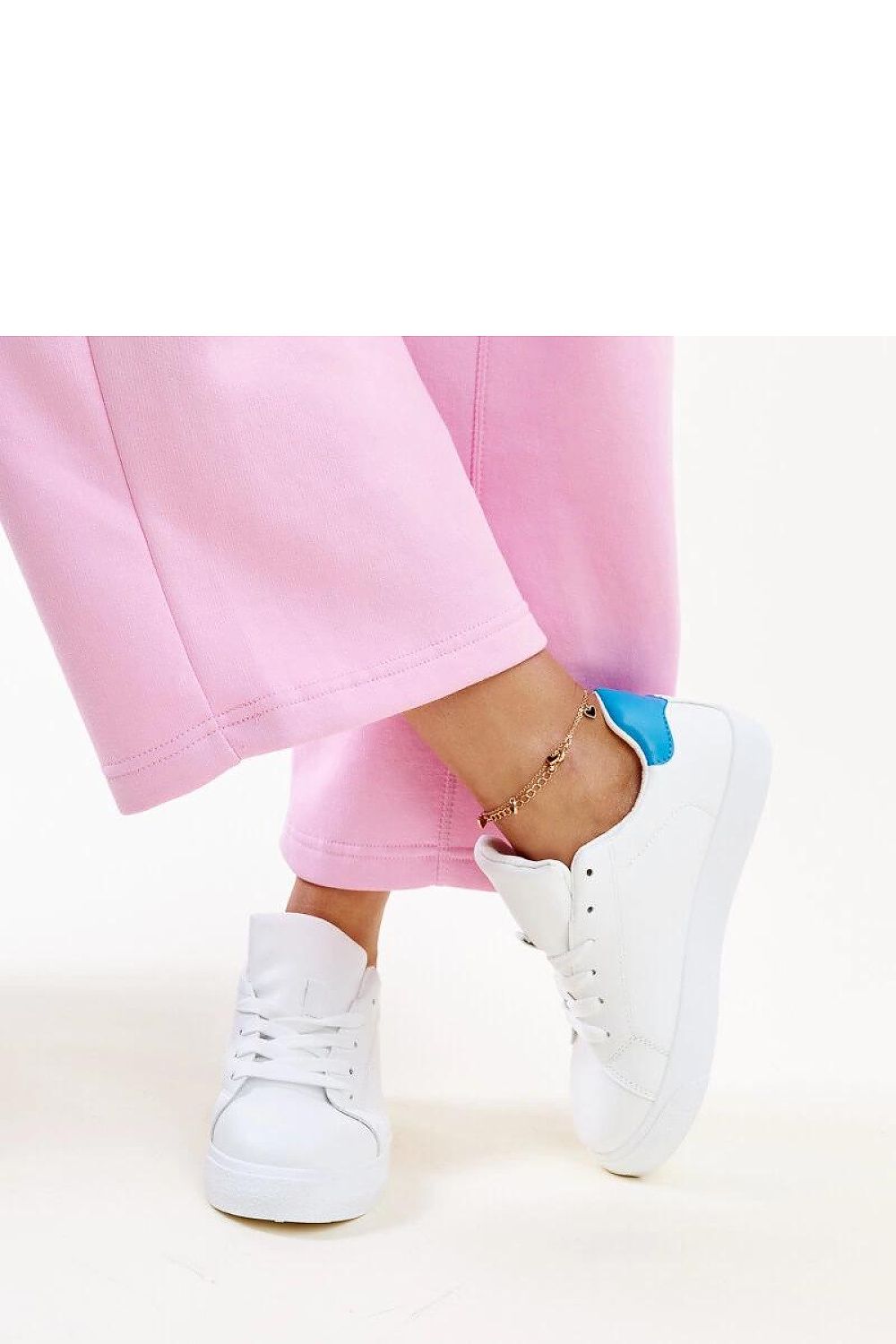 Sneakers model 207287 Solea