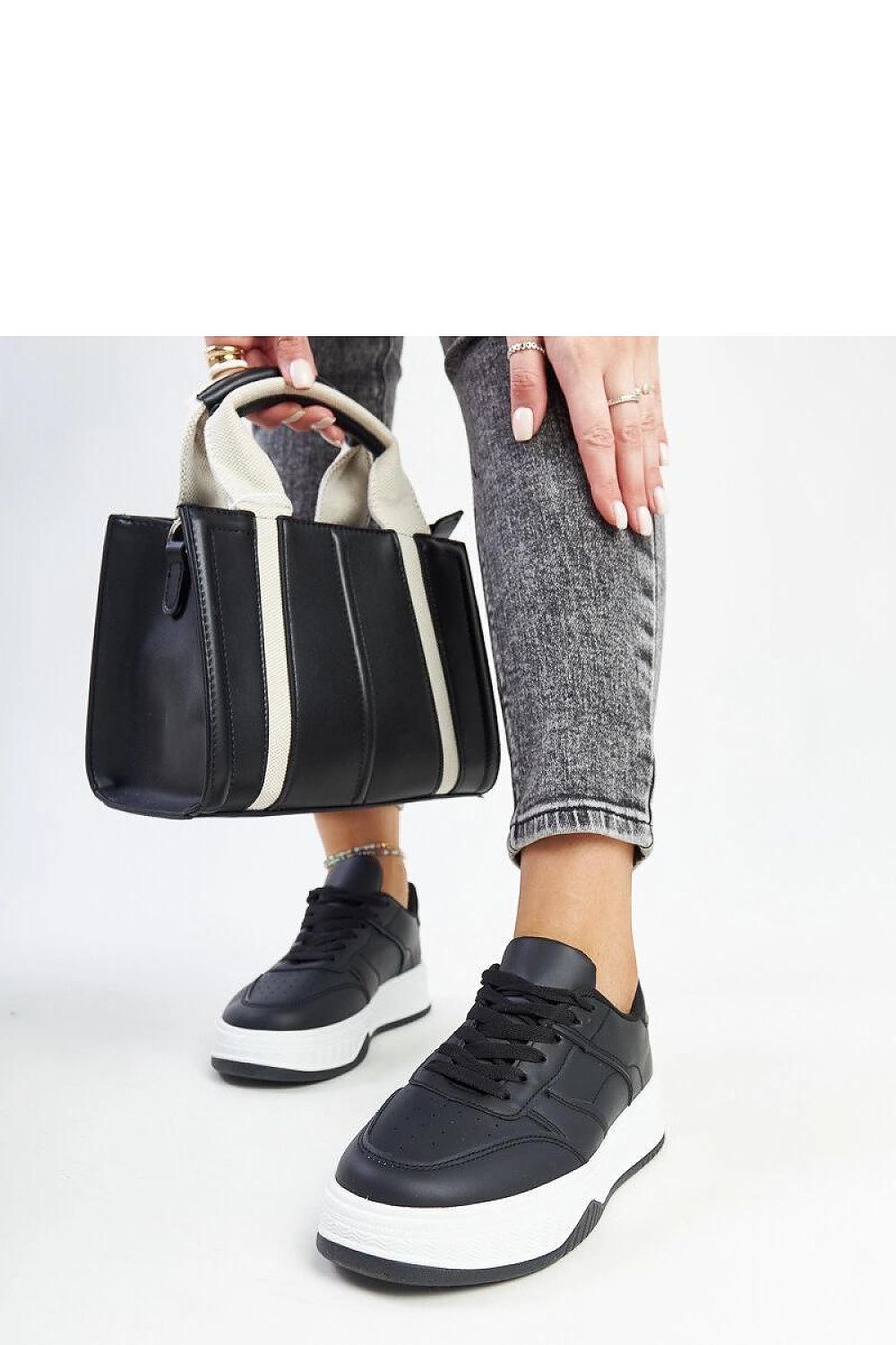 Sneakers model 207409 Solea