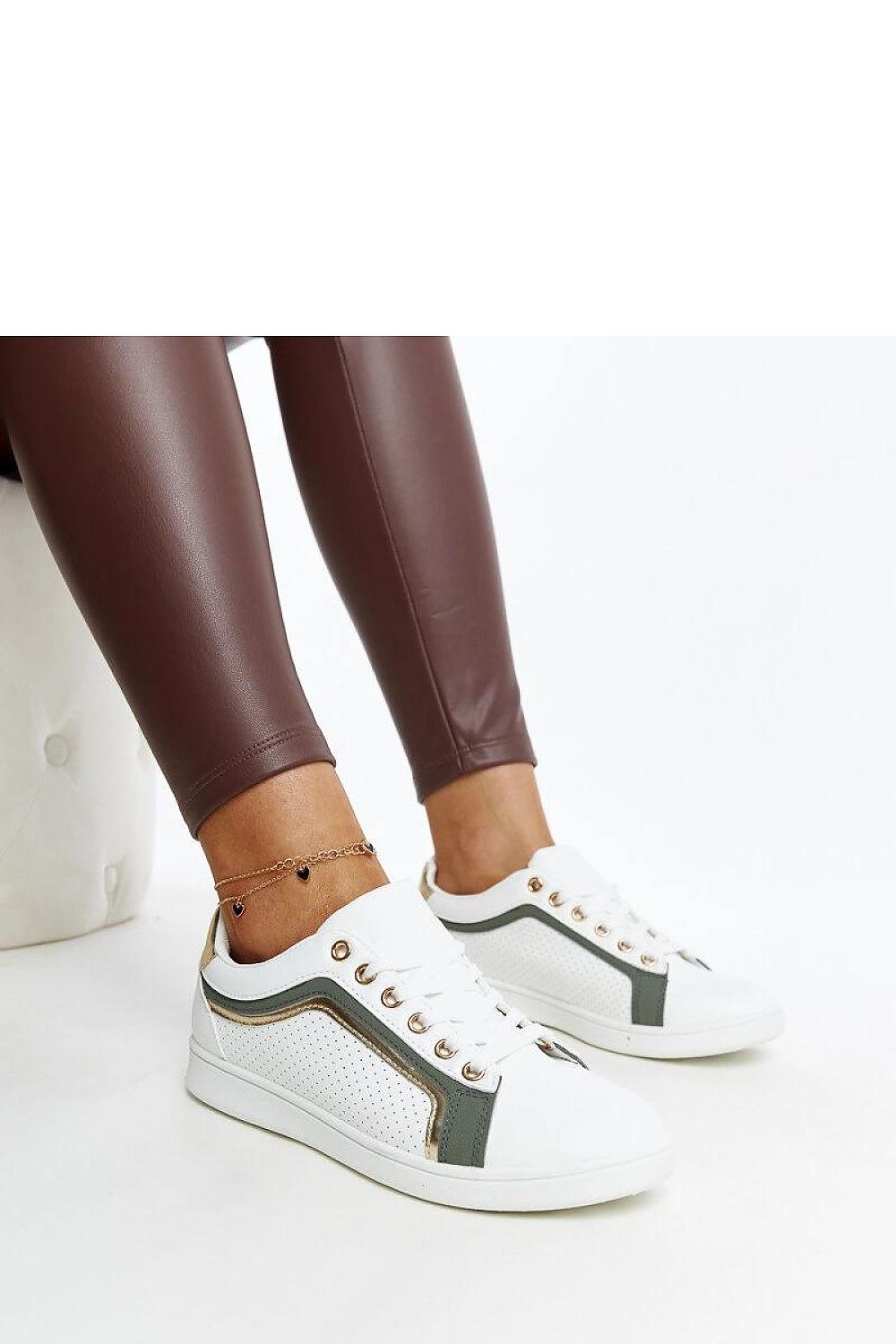 Sneakers model 207434 Solea