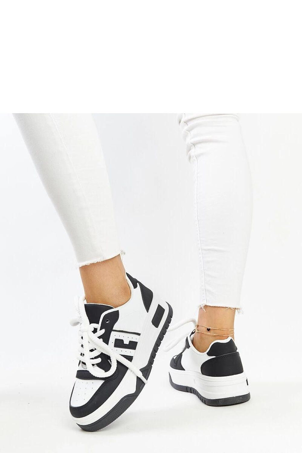 Sneakers model 207462 Solea