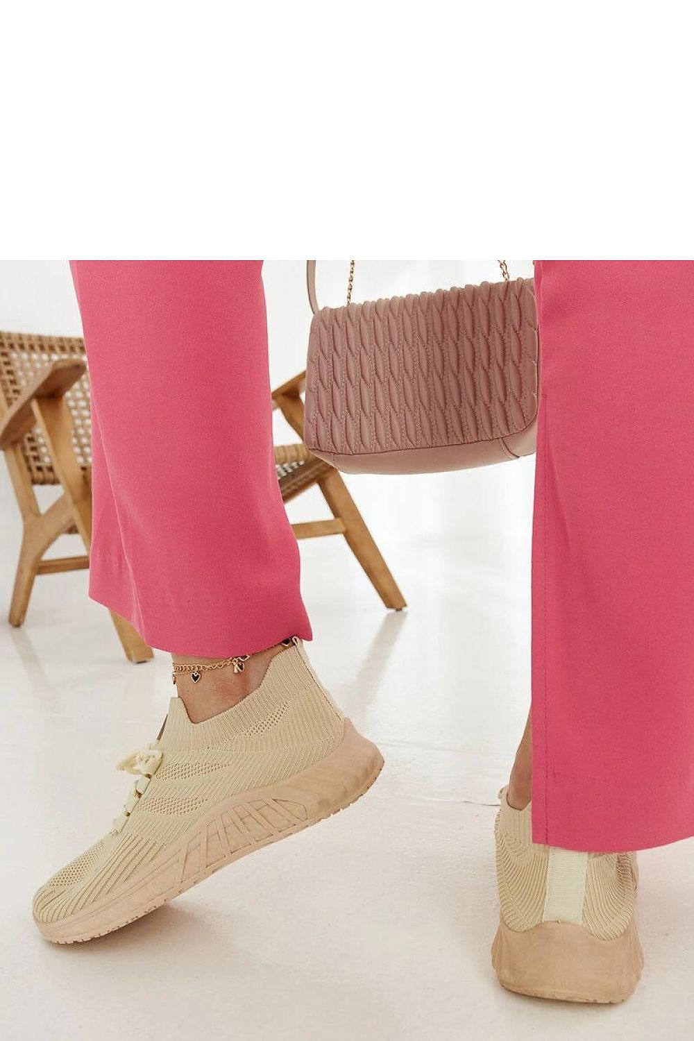 Sneakers model 207524 Solea