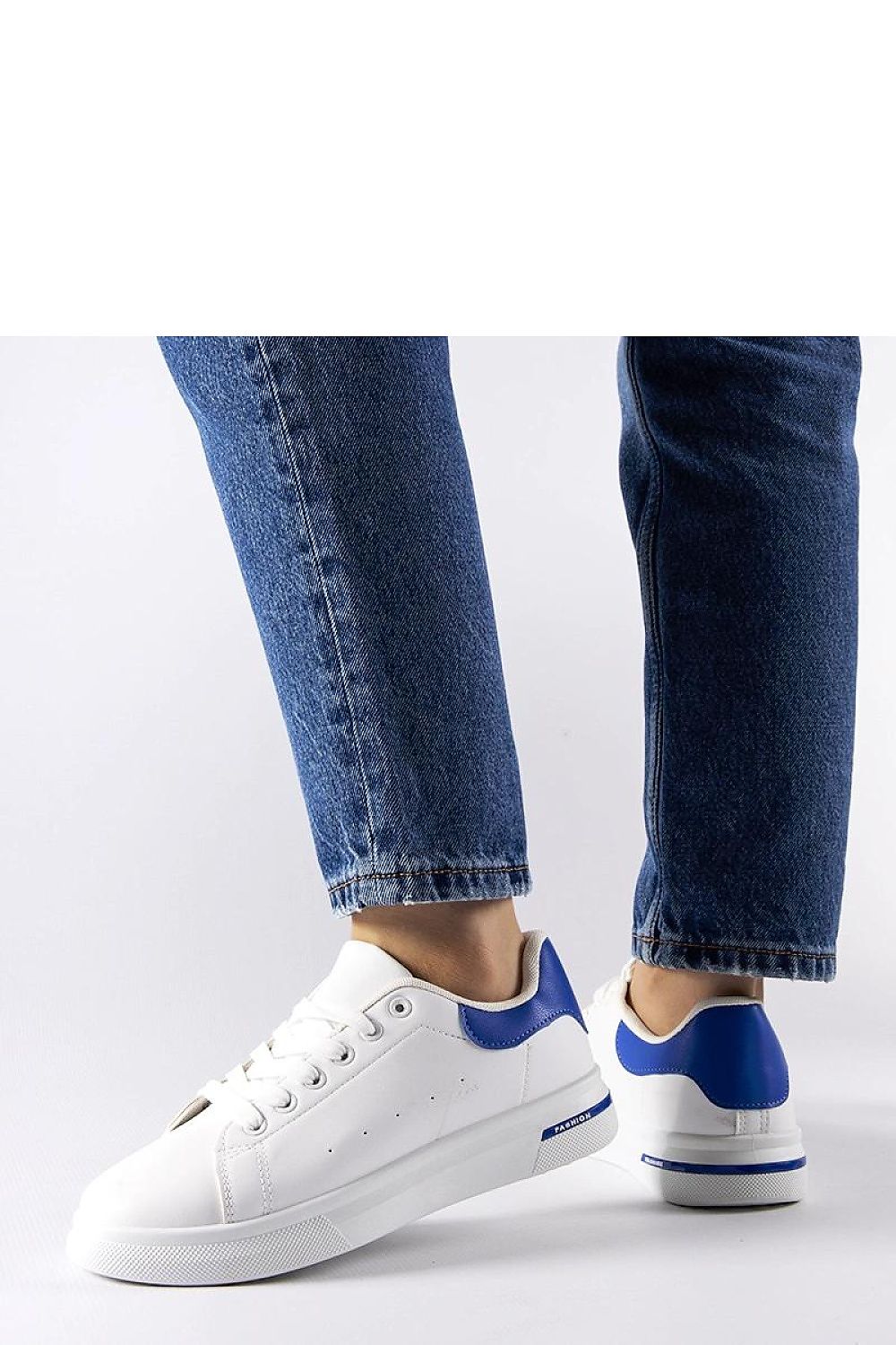 Sneakers model 207570 Solea
