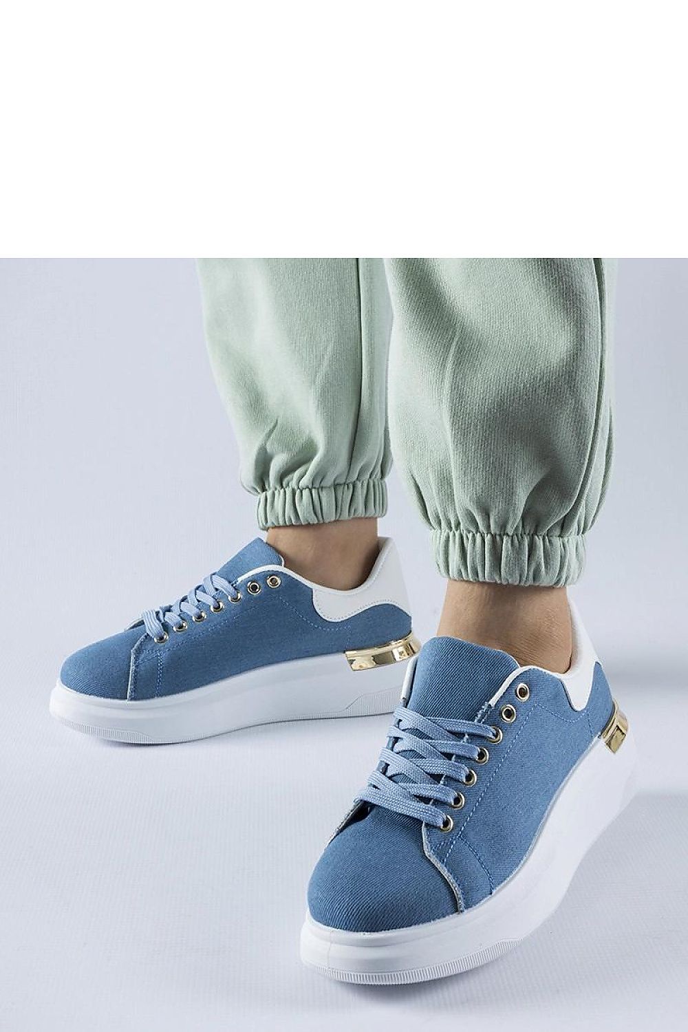 Sneakers model 207619 Solea