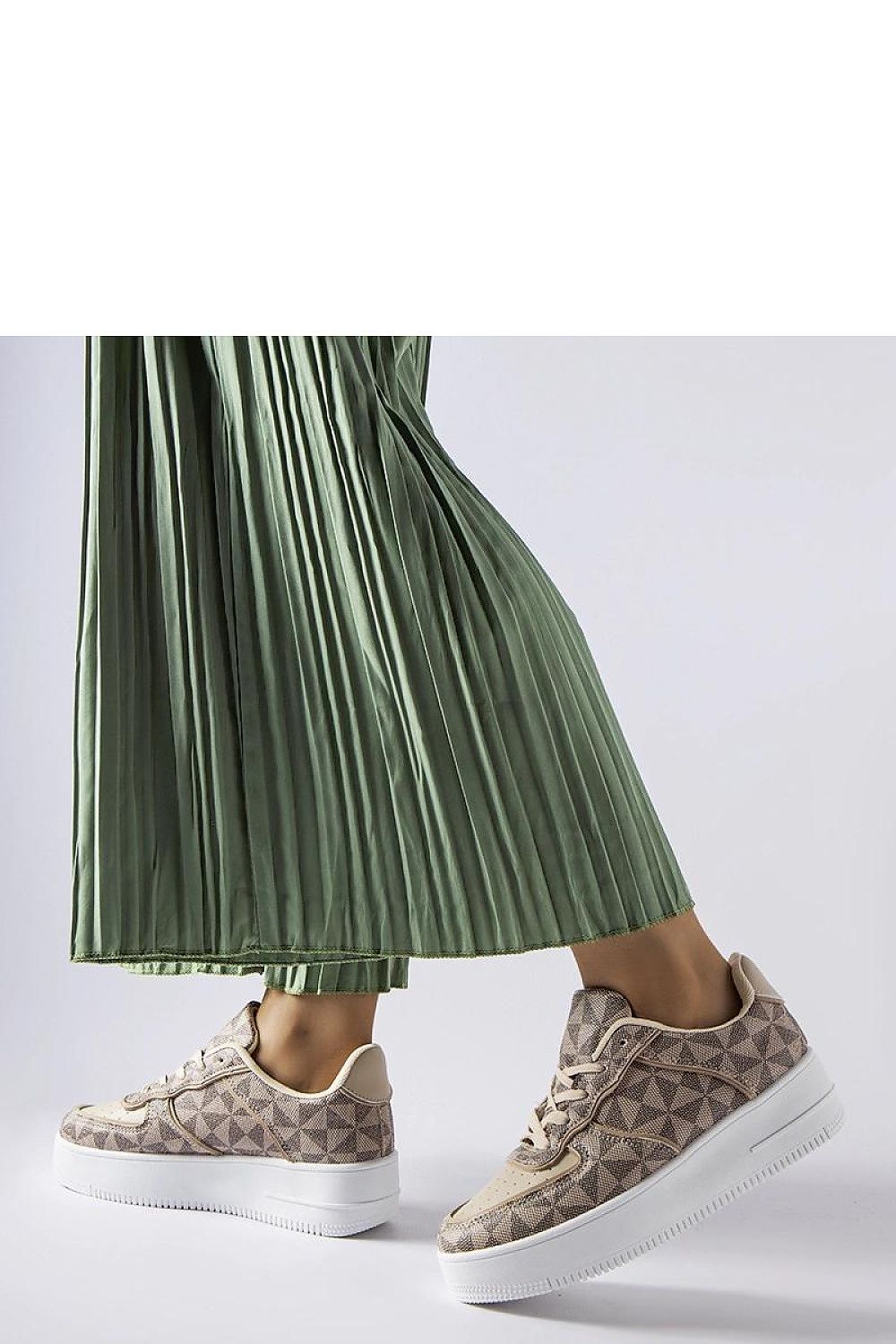 Sneakers model 207750 Solea