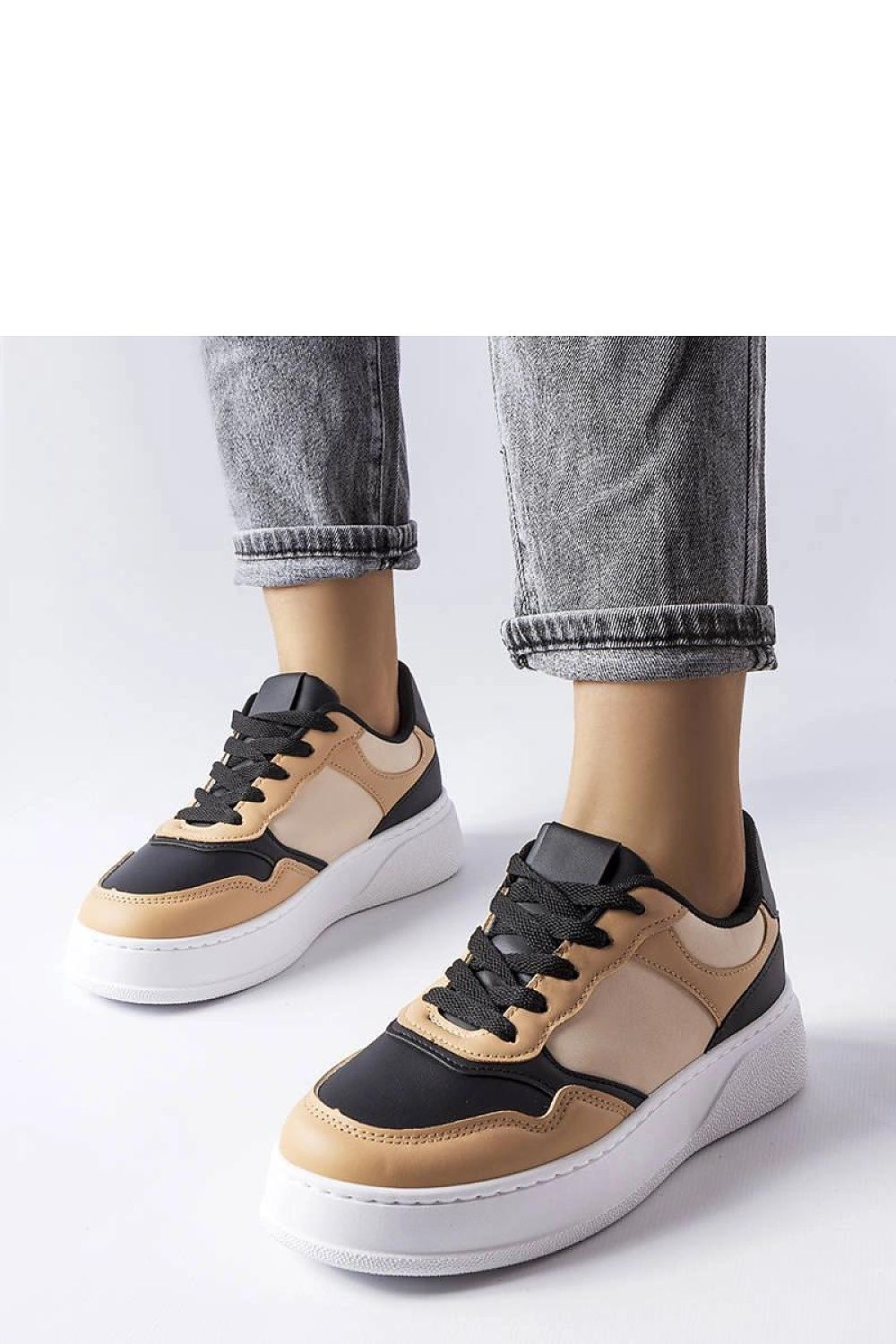 Sneakers model 207922 Solea