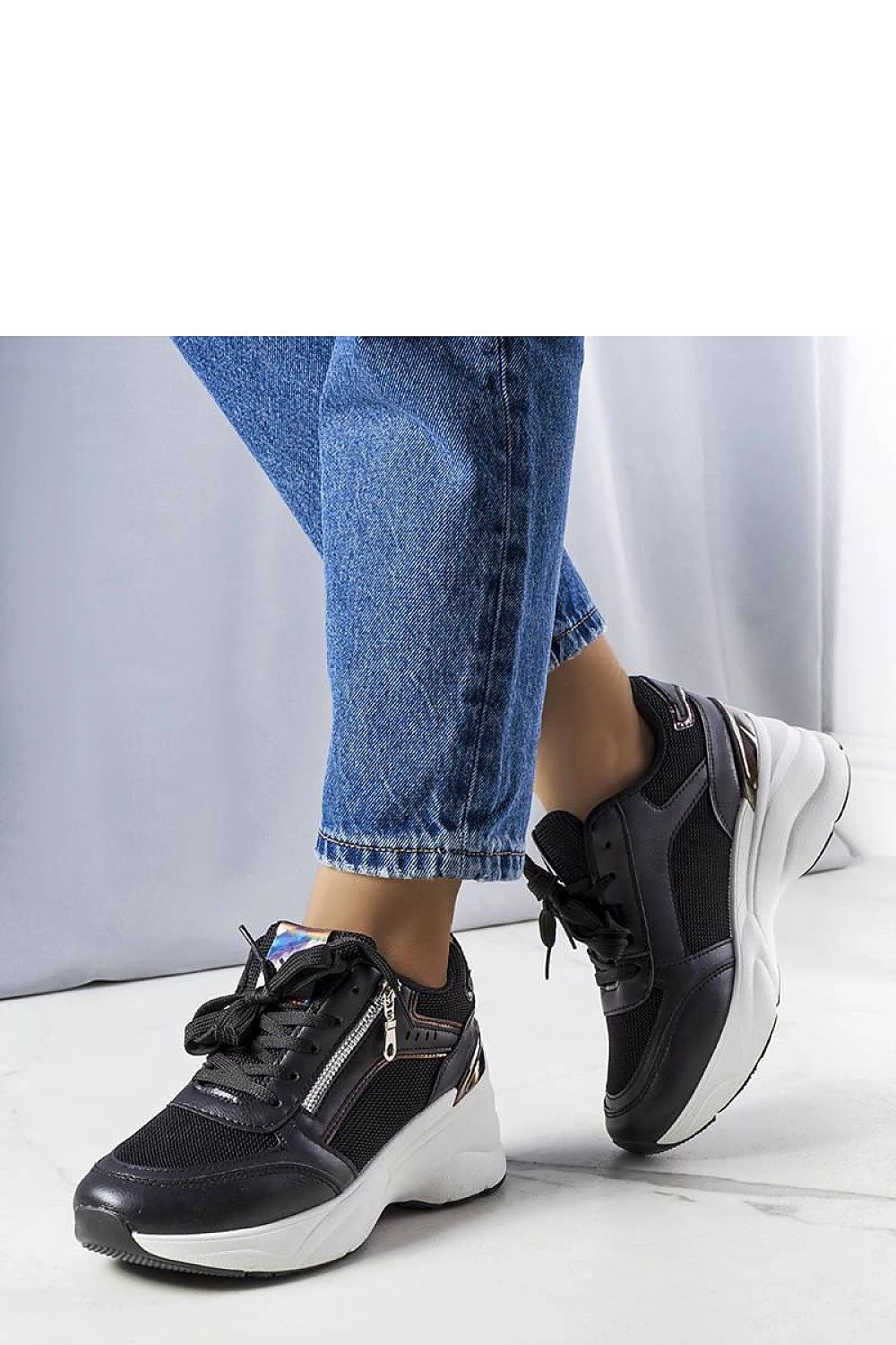 Sneakers model 207989 Solea