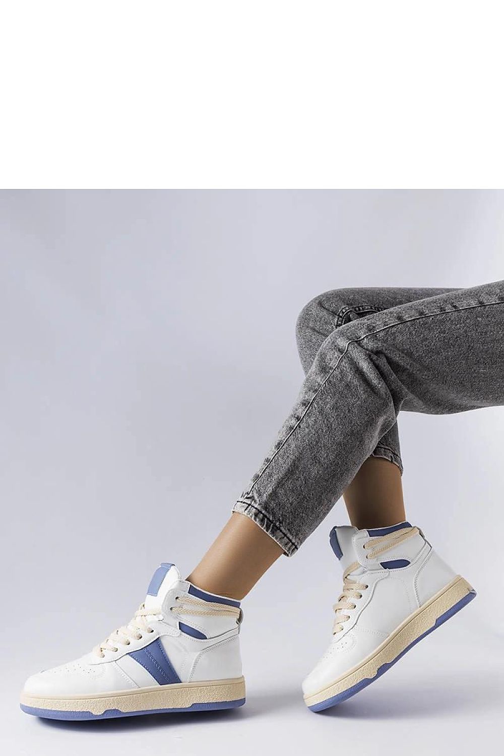 Sneakers model 208009 Solea