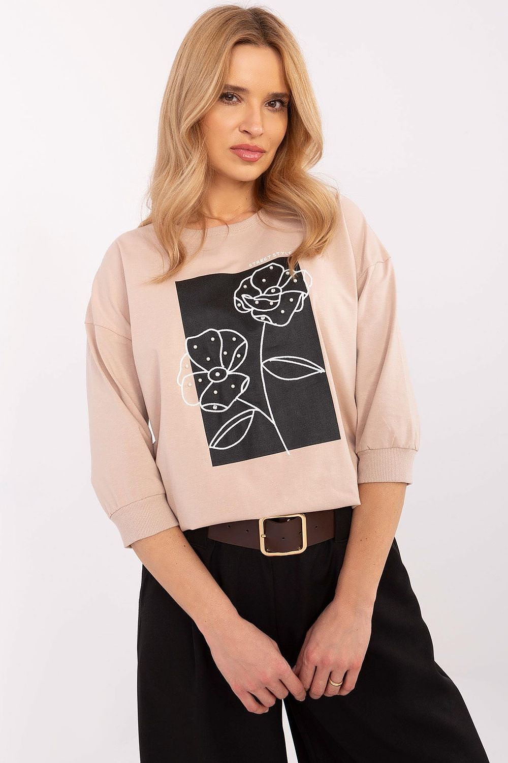 Blouse model 208230 Relevance